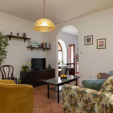 Apartment Below The Stars Rovinj Exterior photo